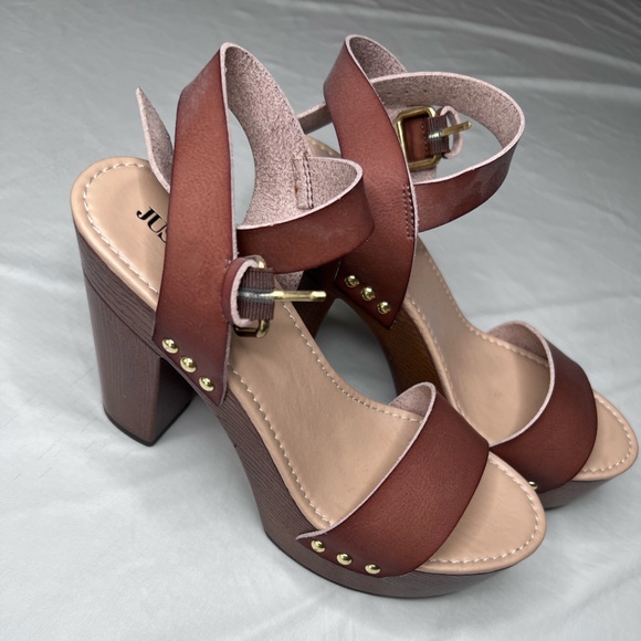 Platform Heels - Picture 1 of 7